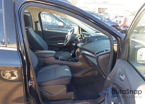 2017 Ford Escape Se z USA, uszkodzony, nr VIN 1FMCU0G98HUE05352